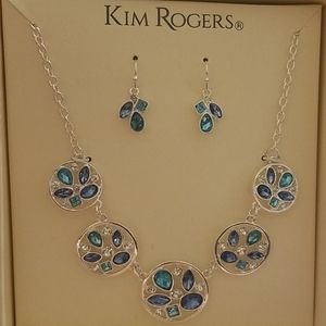 Beautiful silver and teal Necklace and Earrings